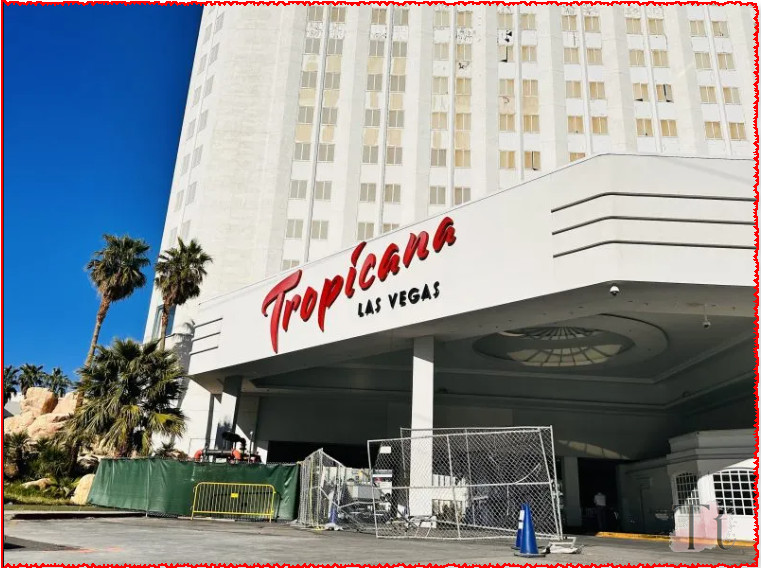 Tropicana Implosion Time :1 Epic Farewell and Grand Rebirth